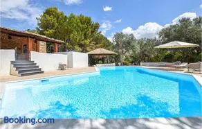 Tenuta - Image 1