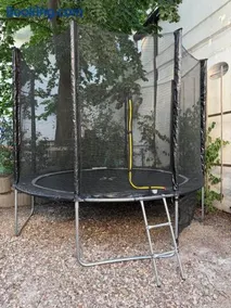 Guntia Family Apartments mit einem Garten und einem Spielplatz - Image 2