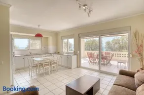 Komi Beachfront Residence - Image 1