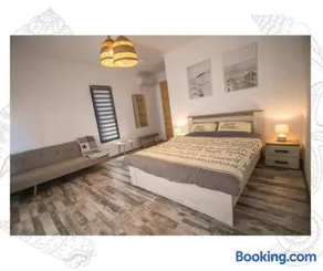 Flip Flop Bungalows - Image 5