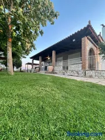Mama’s Sunshine Garden Villa - Image 1