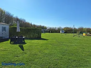 Gezellige Stacaravan nr 7 op Mini-Camping Klaproosje 4 personen - Image 2
