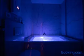 CBA Jacuzzi - Image 4
