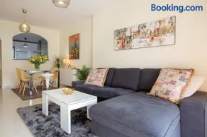 Precioso Apartamento la Marina - Image 3
