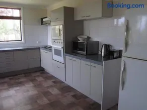 Acacia Cottage - Image 3