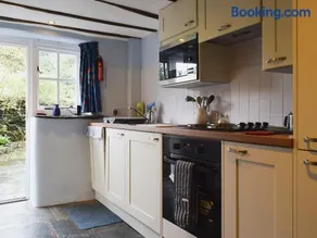 Lobstone Cottage - Image 2