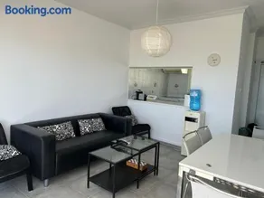 Julie's beach house - Image 2