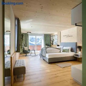 Alphotel Biel-Kinzig - Access by Cable Car only! - Image 3