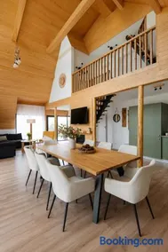 Le Cabane Retreat - Image 2
