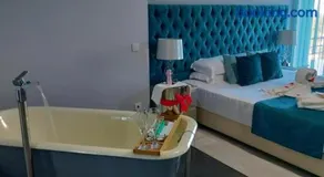 Villa B Suites and Rooms - Image 4