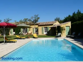 nice family vacation house with heated swimming pool, in mouries, alpilles areas 10 persons - Image 1