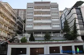 Abbasi Apart (H) - Image 1