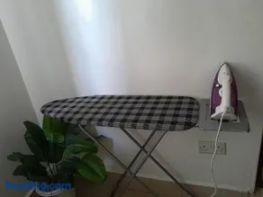 Comfort Haven with Secure Parking & Unlimited WiFi - Image 4