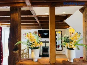 sinton House - Image 1