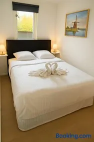 Moonlight Nature Holiday Home - Image 2