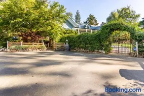 Farmhouse Suite: a wine country escape! - Image 2