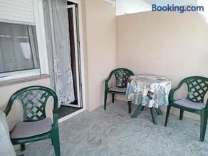 Apartments Ninske Vodice - Image 4