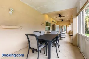 Chill & Spacious 3BR - Beaches & Backyard Fun - Image 5