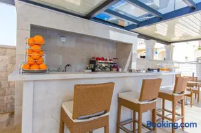 Luxury Aparthotel Makarska - Image 4