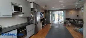 Guest House - Image 2