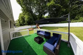Newly Furnished 4Bedroom Home Near Worcester Airport - Image 5