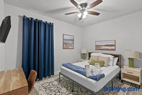 Aurora Haven - TV in each room - Image 2