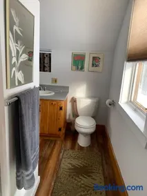 Charming barn loft - all amenities on 60 acre farm in the White Mountains of NH - Image 5