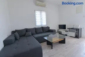 Brseč Villa AnDa s apartmanima i bazenom - Image 1