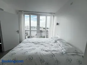 Chambre Serein avec Chaleur Sino-Parisienne - Image 1