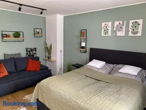 Újhely vára Apartman - Image 2