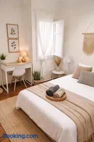 One bedroom apartment in a high area Bcn - Image 1