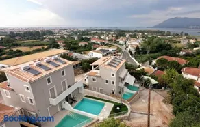 White Shale Lux Suite - Image 3