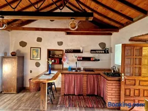 La Escuelita - Image 2