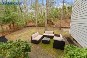 Falmouth Paradise 4BR FirepitFireplace - Image 4