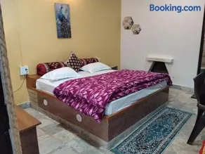 The Explorer's Den - Image 3