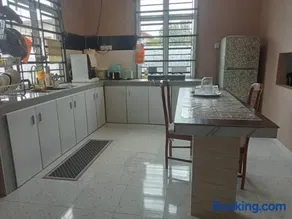 Rieza HOMESTAY - Image 2