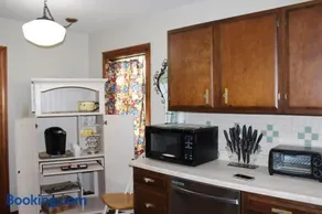 Charming Modern Retreat Near Downtown Jeffersonville & Bob Hedge Park - Image 2