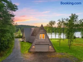 Lake Bomoseen | Lake Access, Fire Pit & BBQ - Image 4