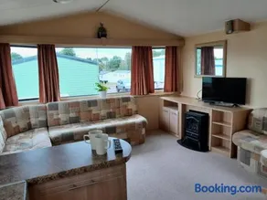 Comfortable and Spacious Mobile home - Sleeps 6, - Image 3