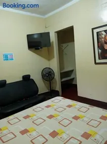 Hostal Virrey & Tours - Image 1