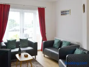 Dolphin Cottage - Image 2