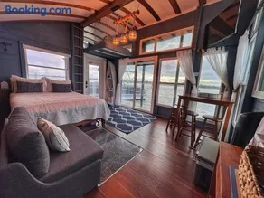 The Burrow-a floating cabin - Image 3