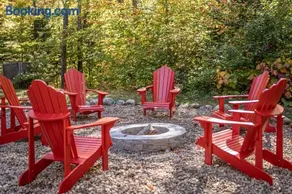 Private A-Frame Log Cabin near Tremblant With Hot tub Game Room - Image 4
