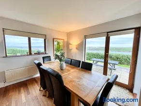 Sea Haven - My Tranquil Costal Retreat - Commanding Views - Image 5