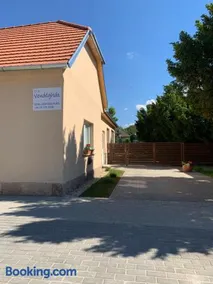 Ica Vendégház - Image 1
