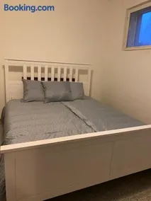 Cozy Apartment & Sauna & Patio & kitchenette - Image 2