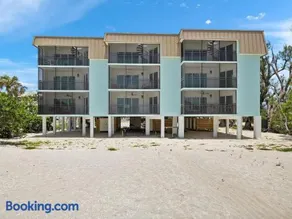 Luxury Waterfront Condo - Image 2
