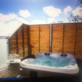The Heather Lodge - Image 4