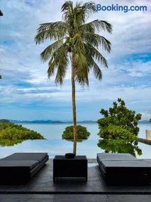 Luxury Beachfront BRAHMA Villa 4 Br at Ta-Ke Residence B - Image 2