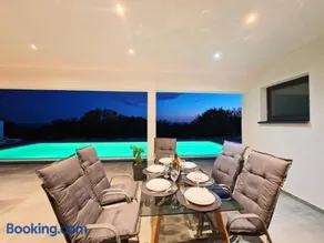 Luxury Villa Triton - Image 4